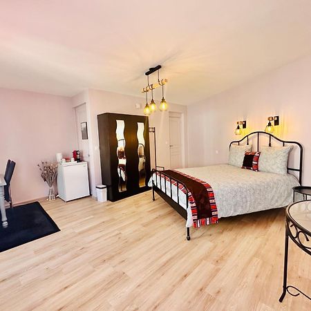 Reims Sherpa Guest House Exterior foto