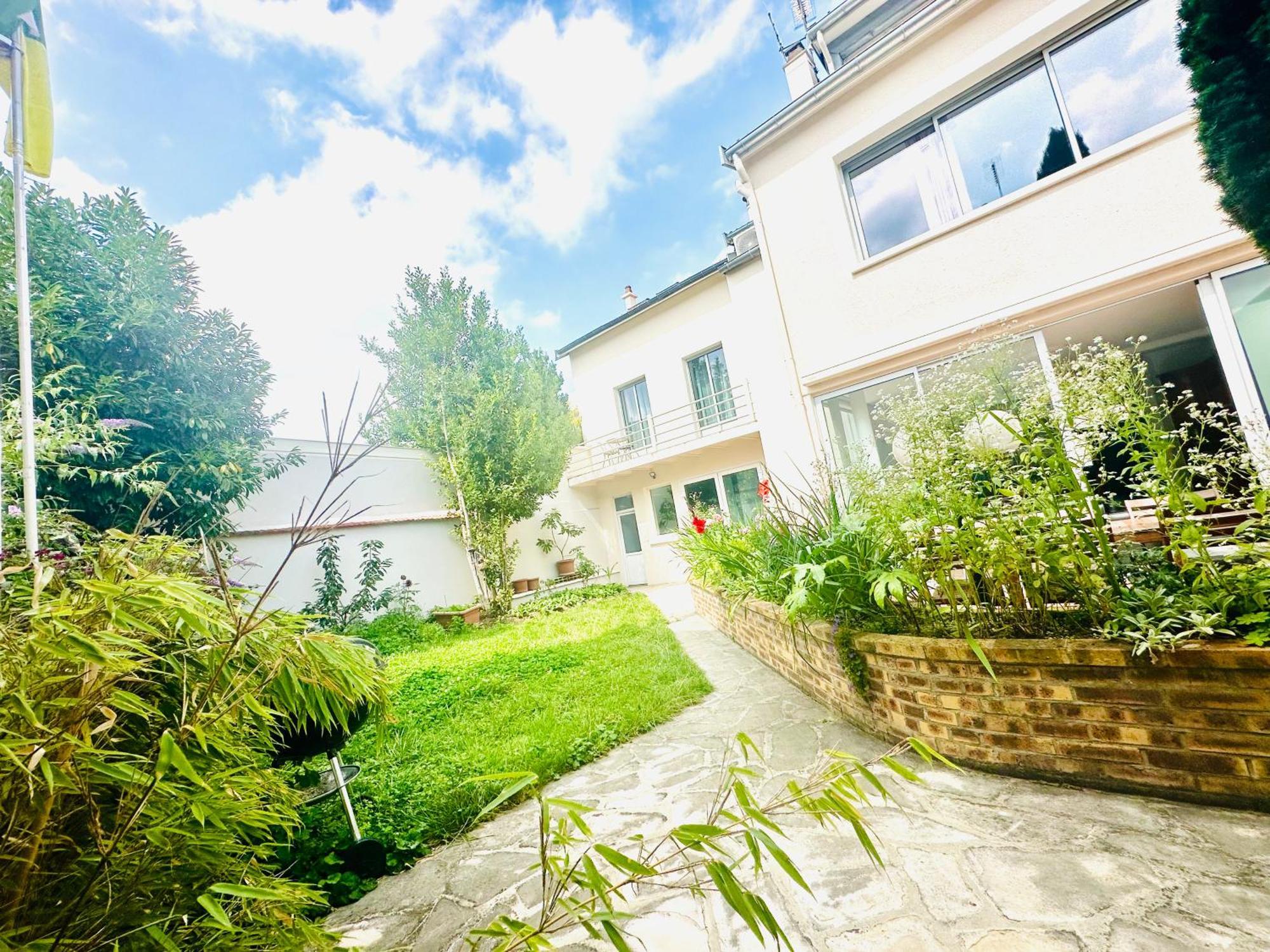 Reims Sherpa Guest House Exterior foto